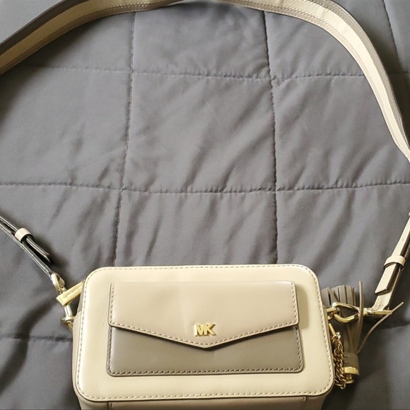 Michael Kors Collection Handbags - 🍁 Michael kors 🍁 tricolor mini camara bag